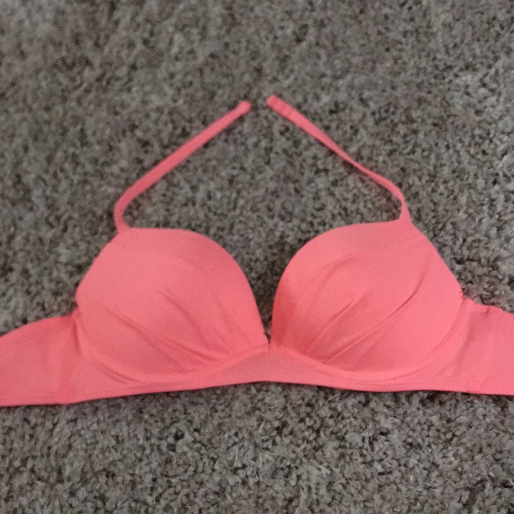 Victoria’s Secret bikini top